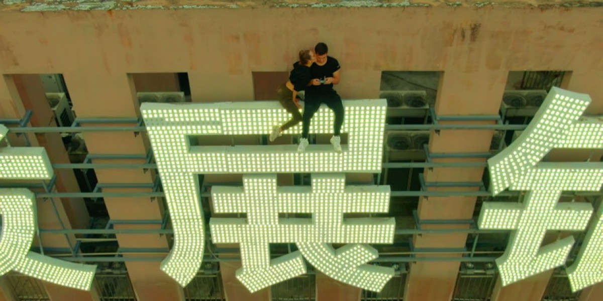 Extreme Urban Exploration: Love at Daring Heights